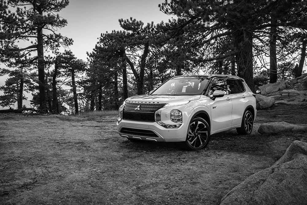 Go All Out with the Mitsubishi Outlander PHEV 