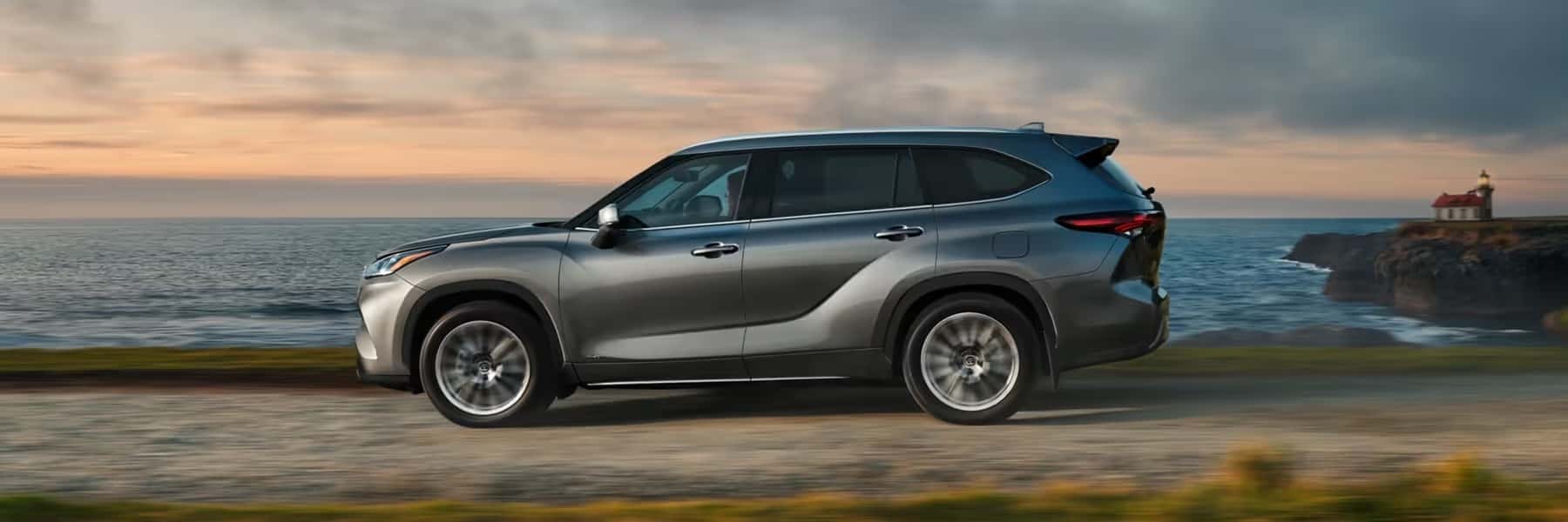 2025-Toyota-Highlander-Hybrid-Limited-25th-Edition-Hero-BTW
